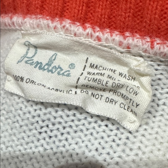 1970s Pandora 100% Orlon Acrylic Drive-In Movie Scene w/Classic Cars Sweater Ves - Picture 5 of 5